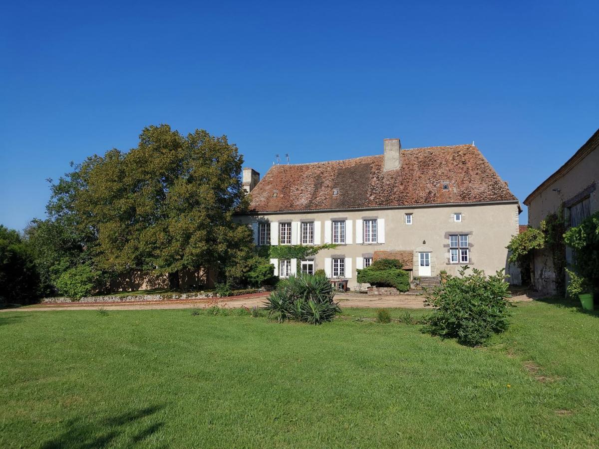 Chambres D'Hotes Domaine Des Formes Effiat Екстериор снимка