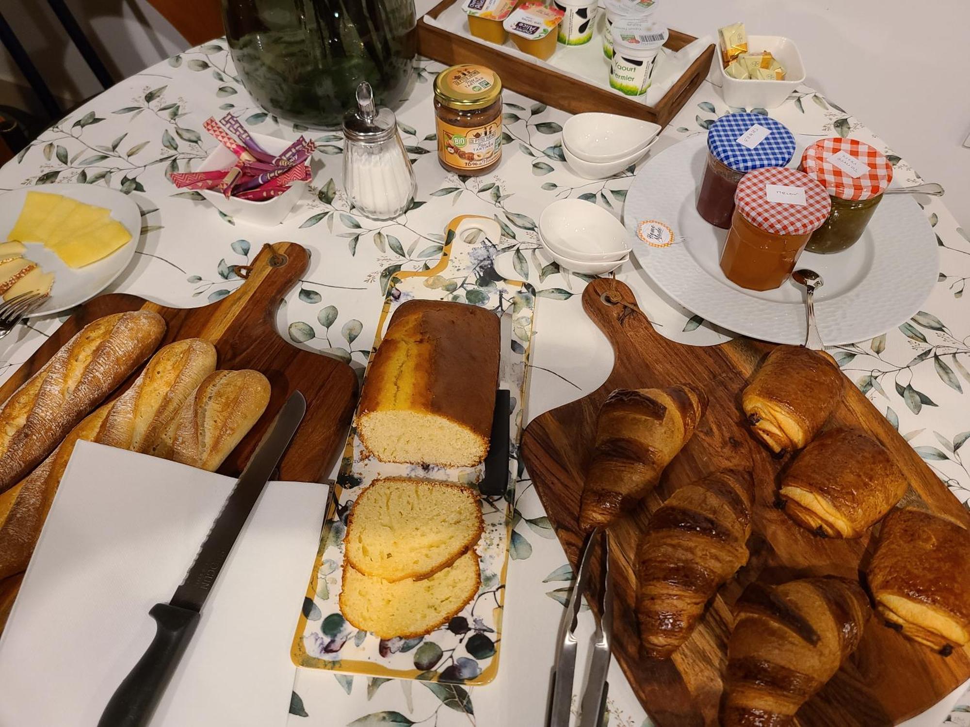 Chambres D'Hotes Domaine Des Formes Effiat Екстериор снимка